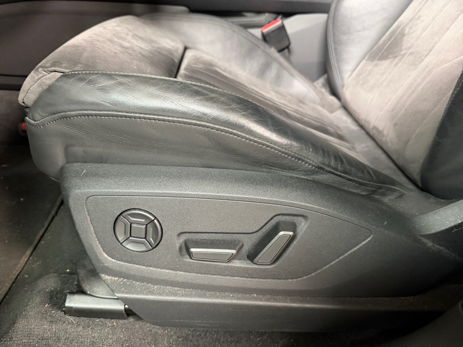 Foto 25 van Audi e-tron sportback