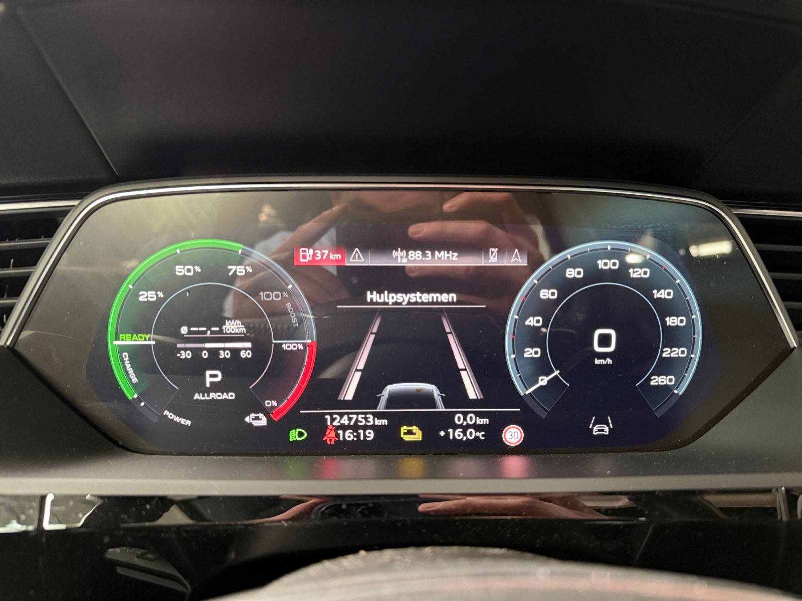 Foto 11 van Audi e-tron sportback
