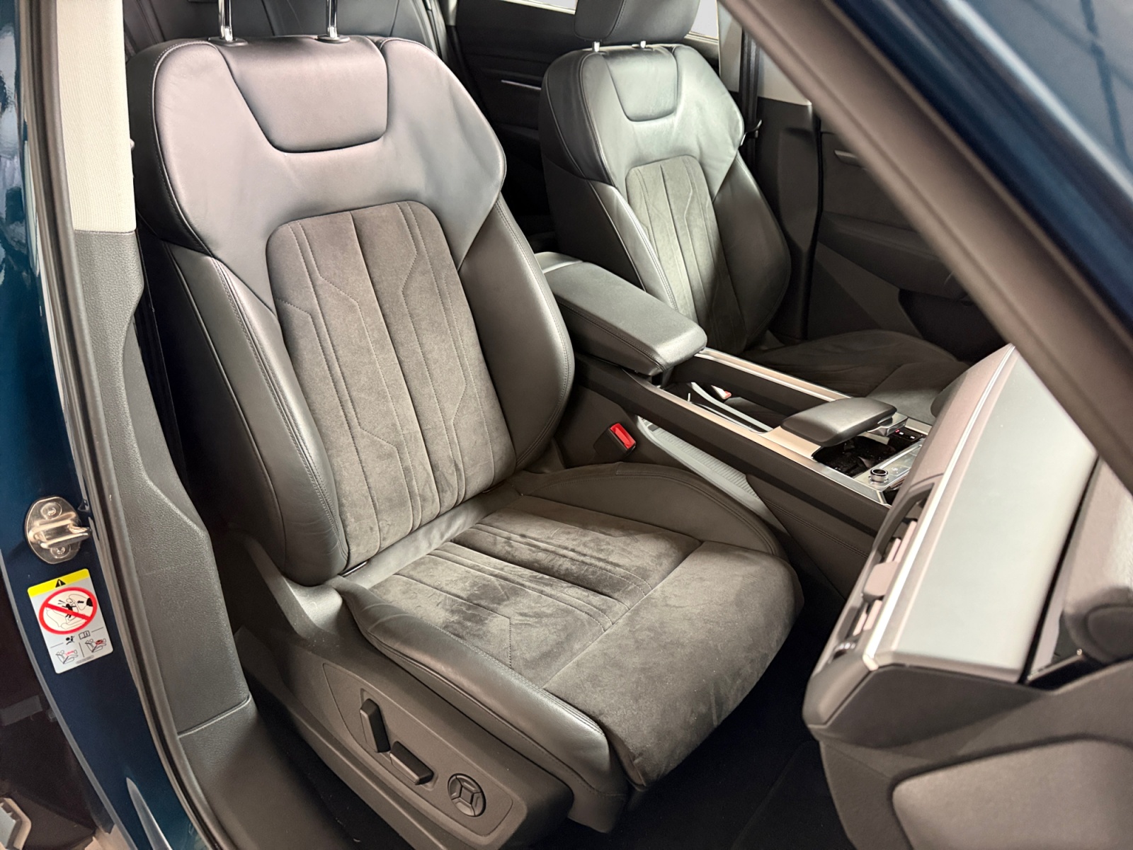 Foto 17 van Audi e-tron sportback