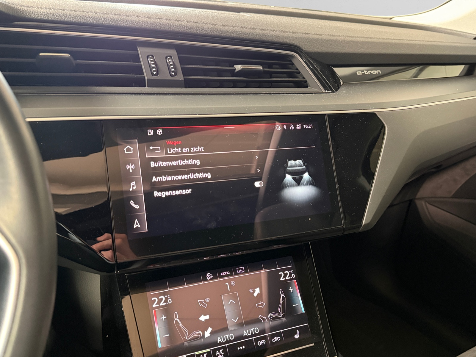 Foto 23 van Audi e-tron sportback