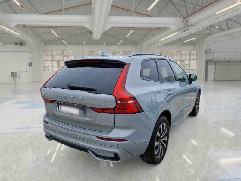 Volvo XC60 B4 Plus Dark - Diesel - Automatic - 197 hp - 129.699 km