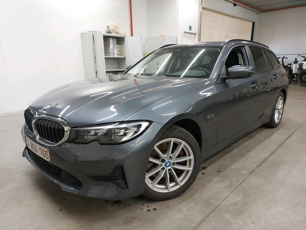 BMW 3 Series Touring 320e Business - Hybrid - Automatic - 163 hp - 127.492 km Business