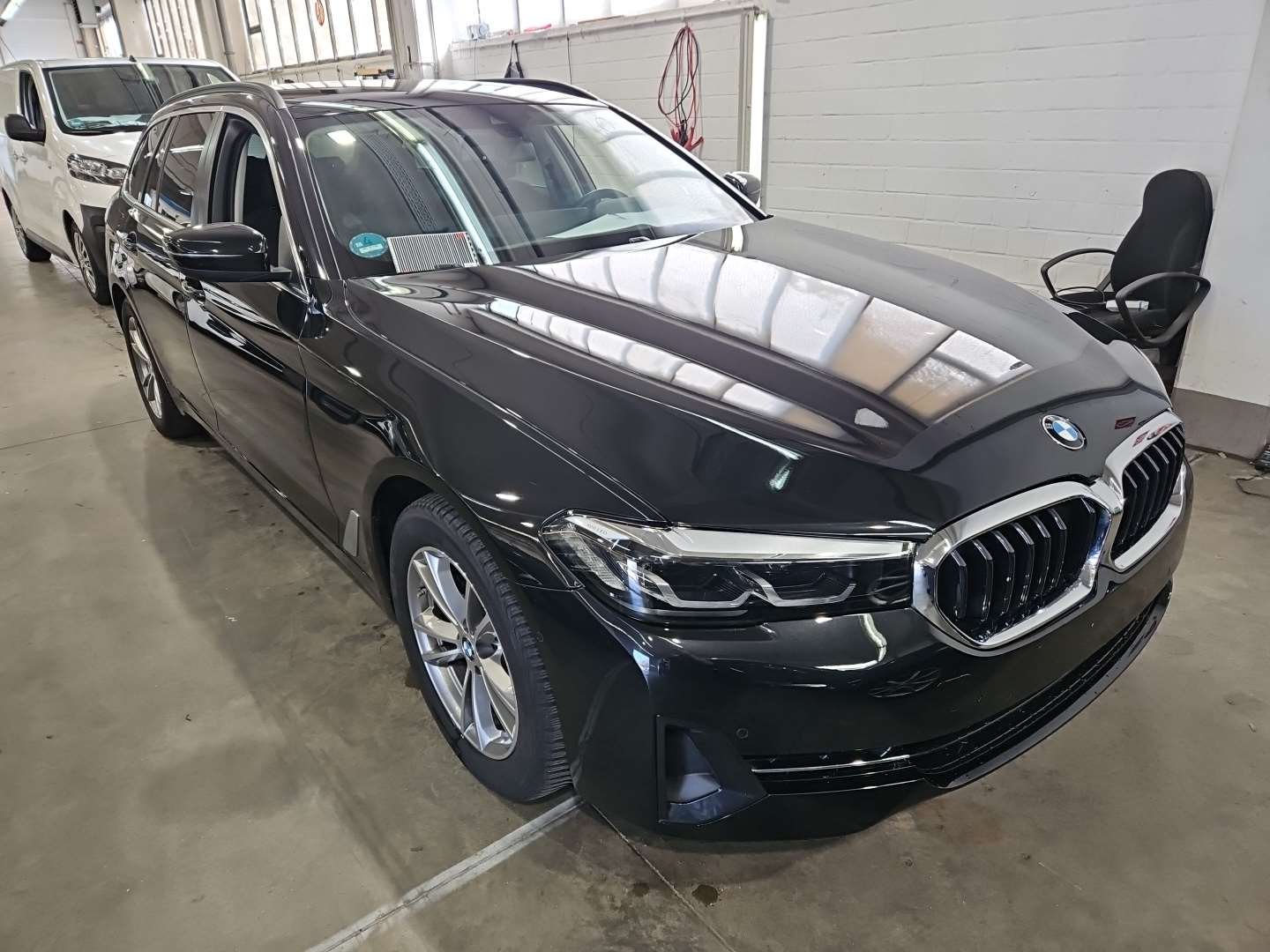 BMW 5 Series Touring 520d - xDrive - Diesel - Automatic - 190 hp - 64.657 km 