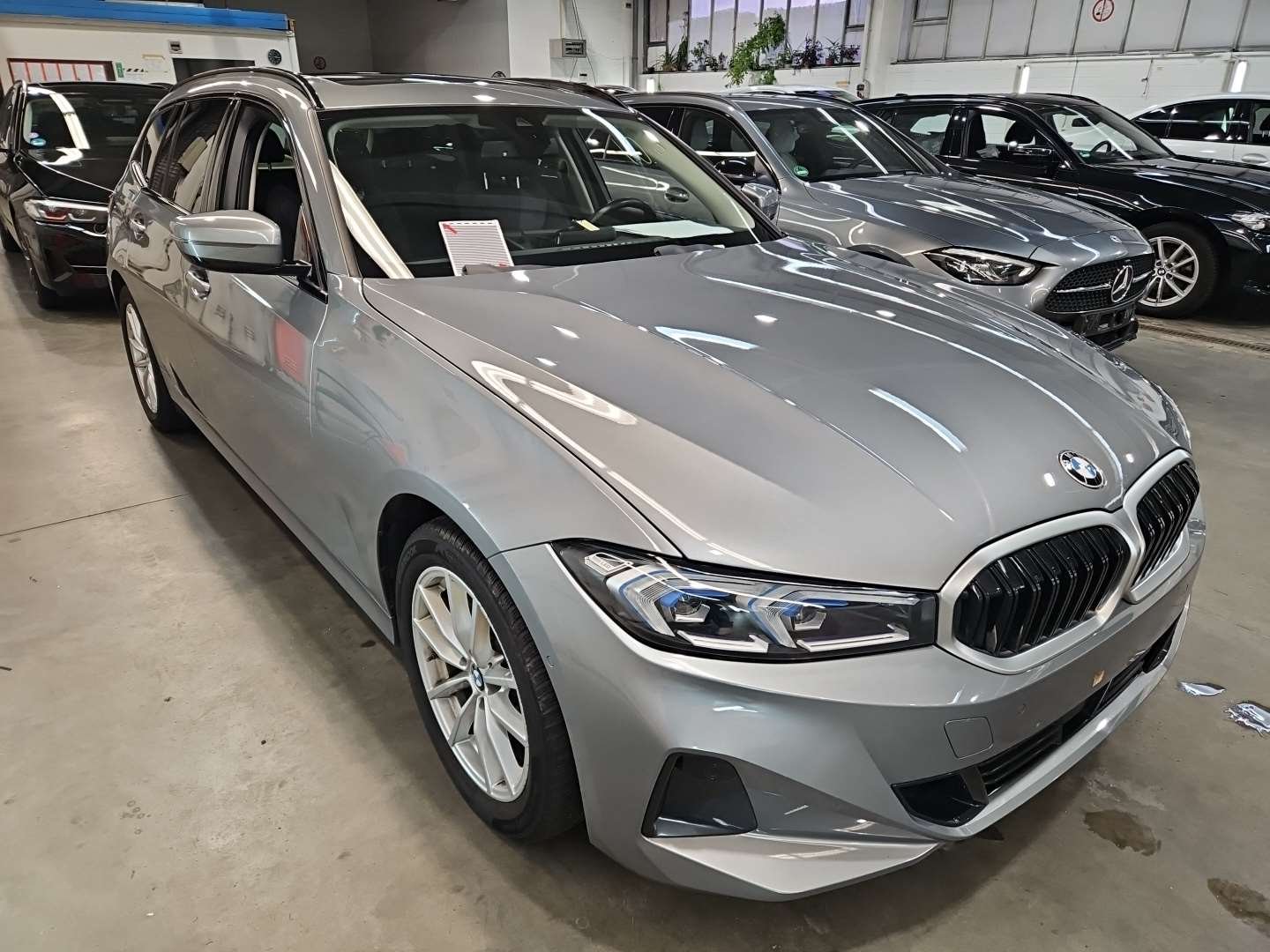 BMW 3 Series Touring 318d - Diesel - Automatic - 150 hp - 79.781 km 