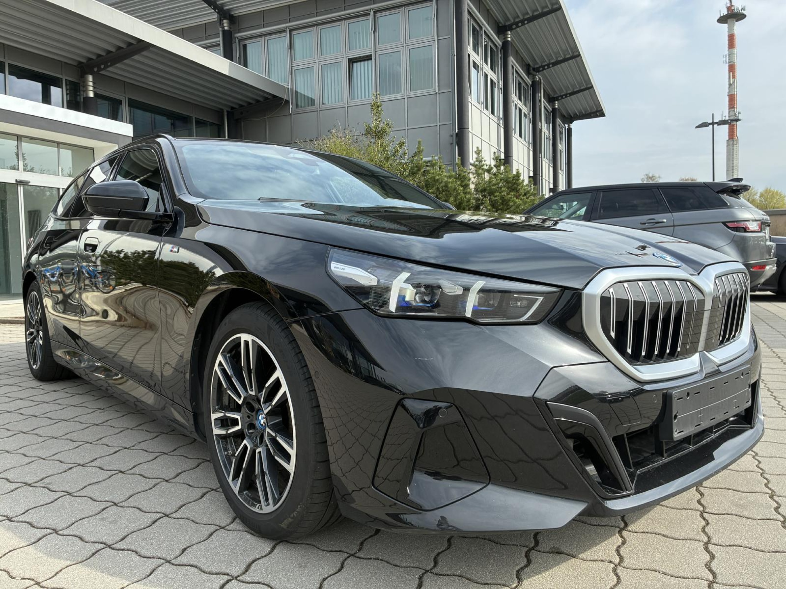 BMW 5 Series 530 M Sport - Hybrid - Automatic - 190 hp - 53.920 km M Sport