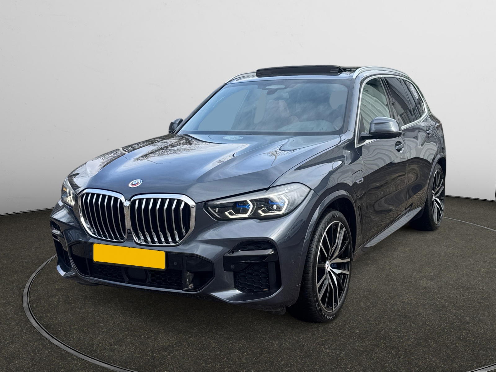 BMW X5 45e High Executive - xDrive - Hybrid - Automatic - 394 hp - 166.485 km
