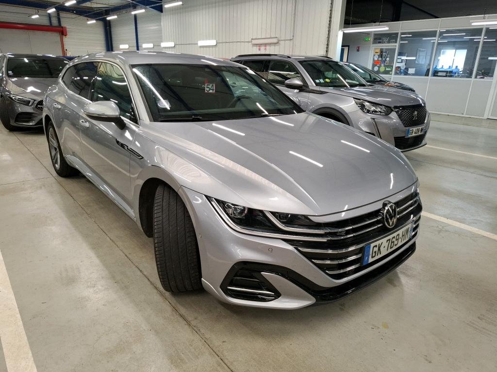 Volkswagen Arteon Shooting Brake 1.4 R-Line - Hybrid - Automatic - 156 hp - 128.243 km R-Line