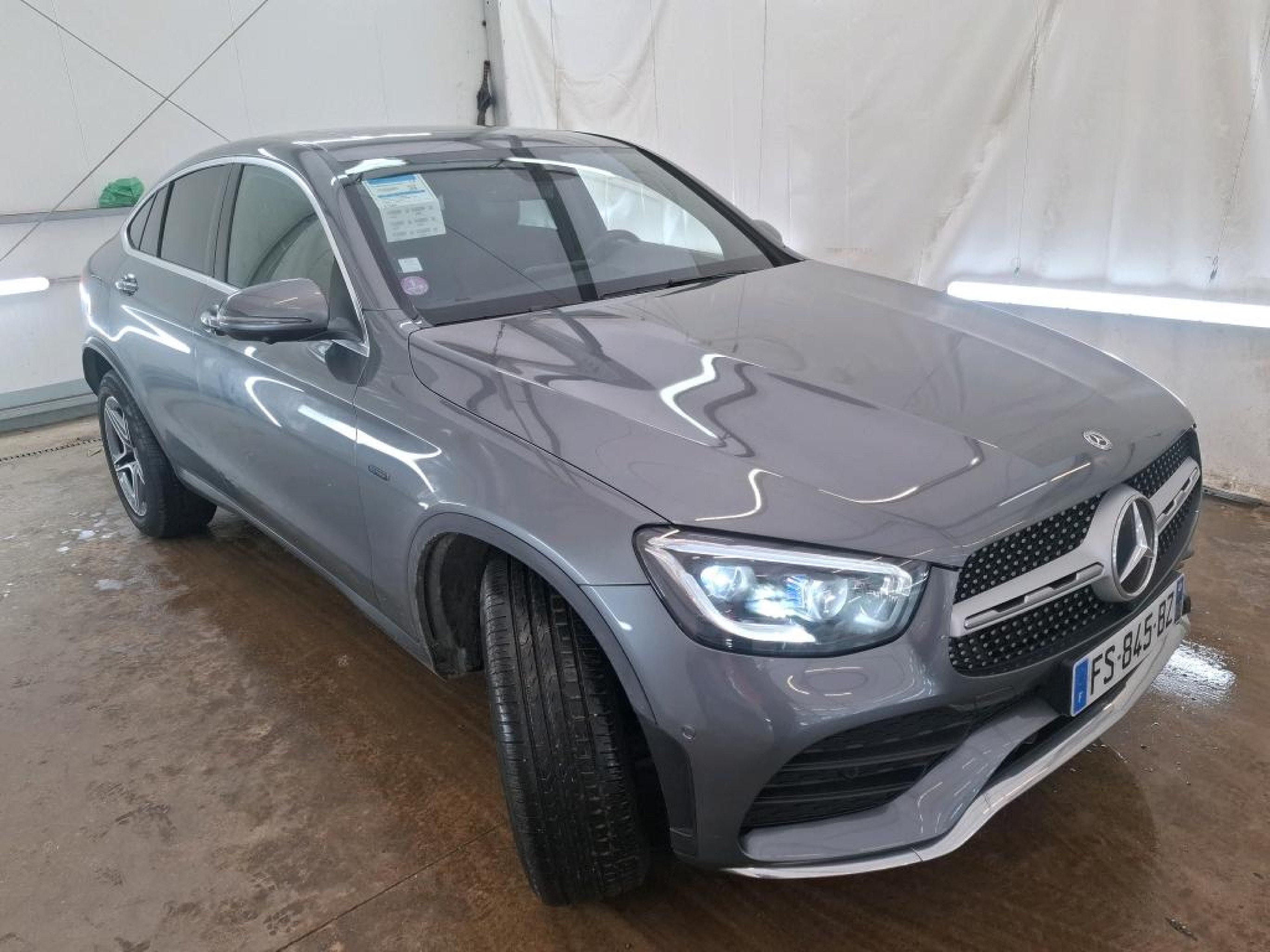 Mercedes-Benz GLC Coupé 300e AMG Line - 4-Matic - Hybrid - Automatic - 211 hp - 112.164 km AMG Line