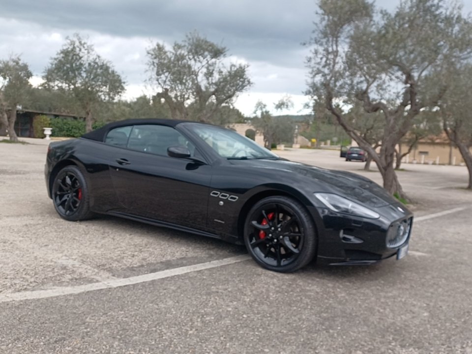 Maserati Grancabrio 4.7 - Petrol - Automatic - 460 hp - 73.669 km 