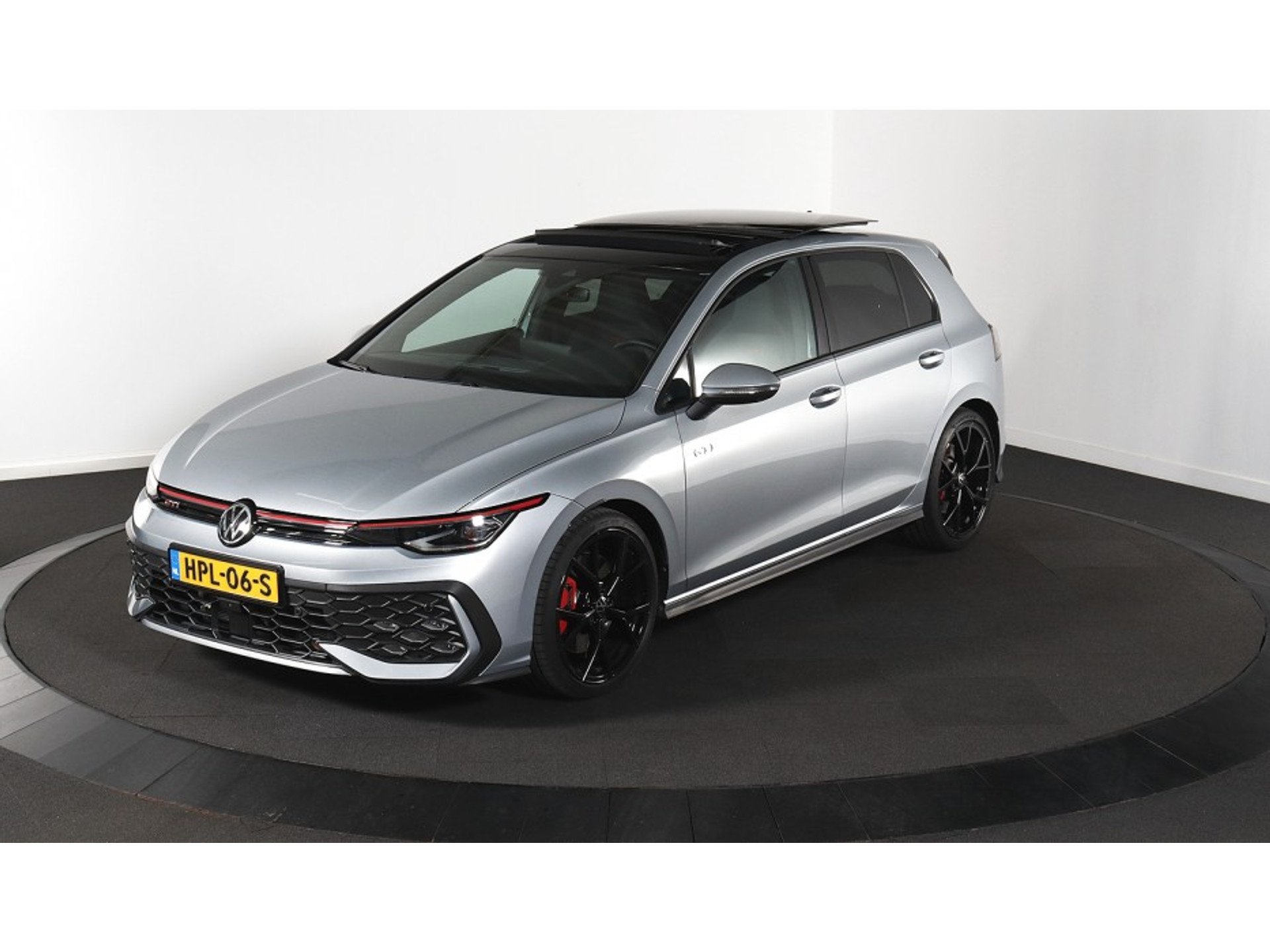 2024 Volkswagen Golf   