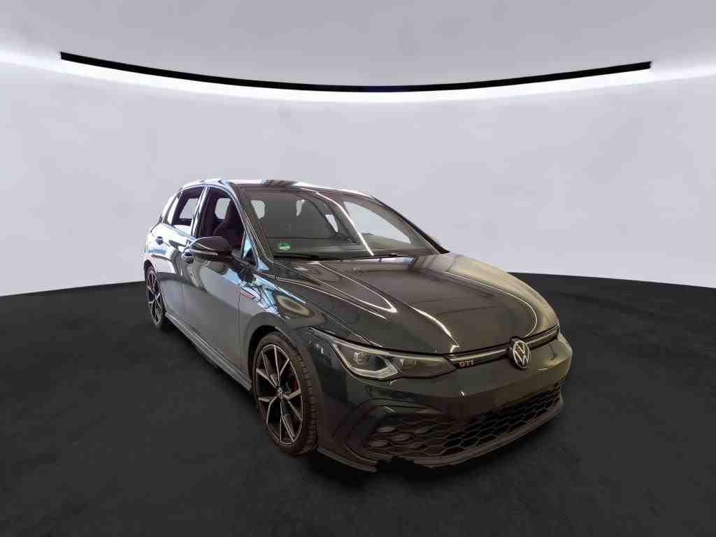 Volkswagen Golf GTI 2.0 TSI - Petrol - Automatic - 245 hp - 35.240 km 