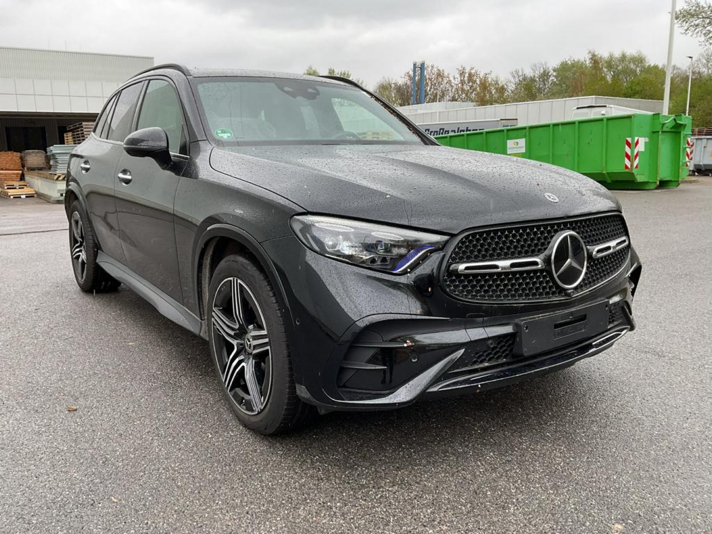 Mercedes-Benz GLC 300 AMG Line - 4-Matic - Petrol - Automatic - 258 hp - 17.269 km AMG Line