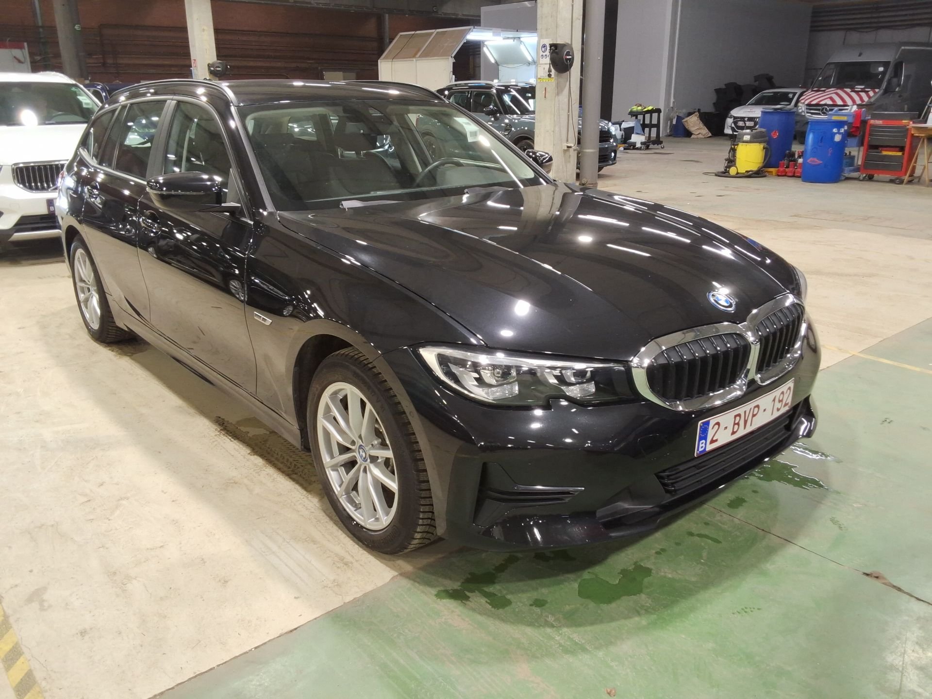 BMW 3 Series Touring 320e Business Design - Hybrid - Automatic - 163 hp - 65.277 km Business Design
