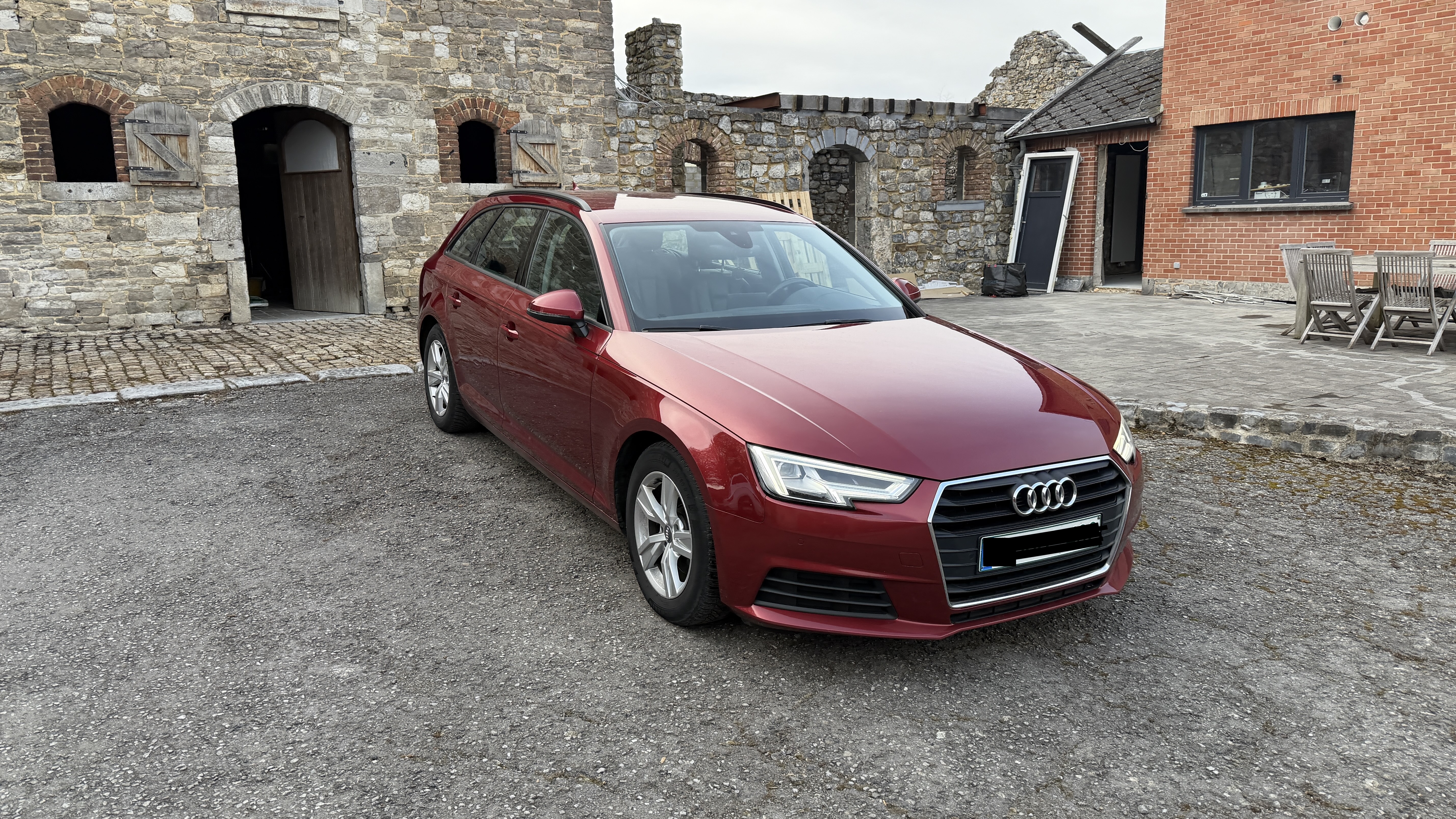 Audi A4 Avant 2.0 TDI Ultra - Diesel - Automatic - 150 hp - 177.206 km Ultra