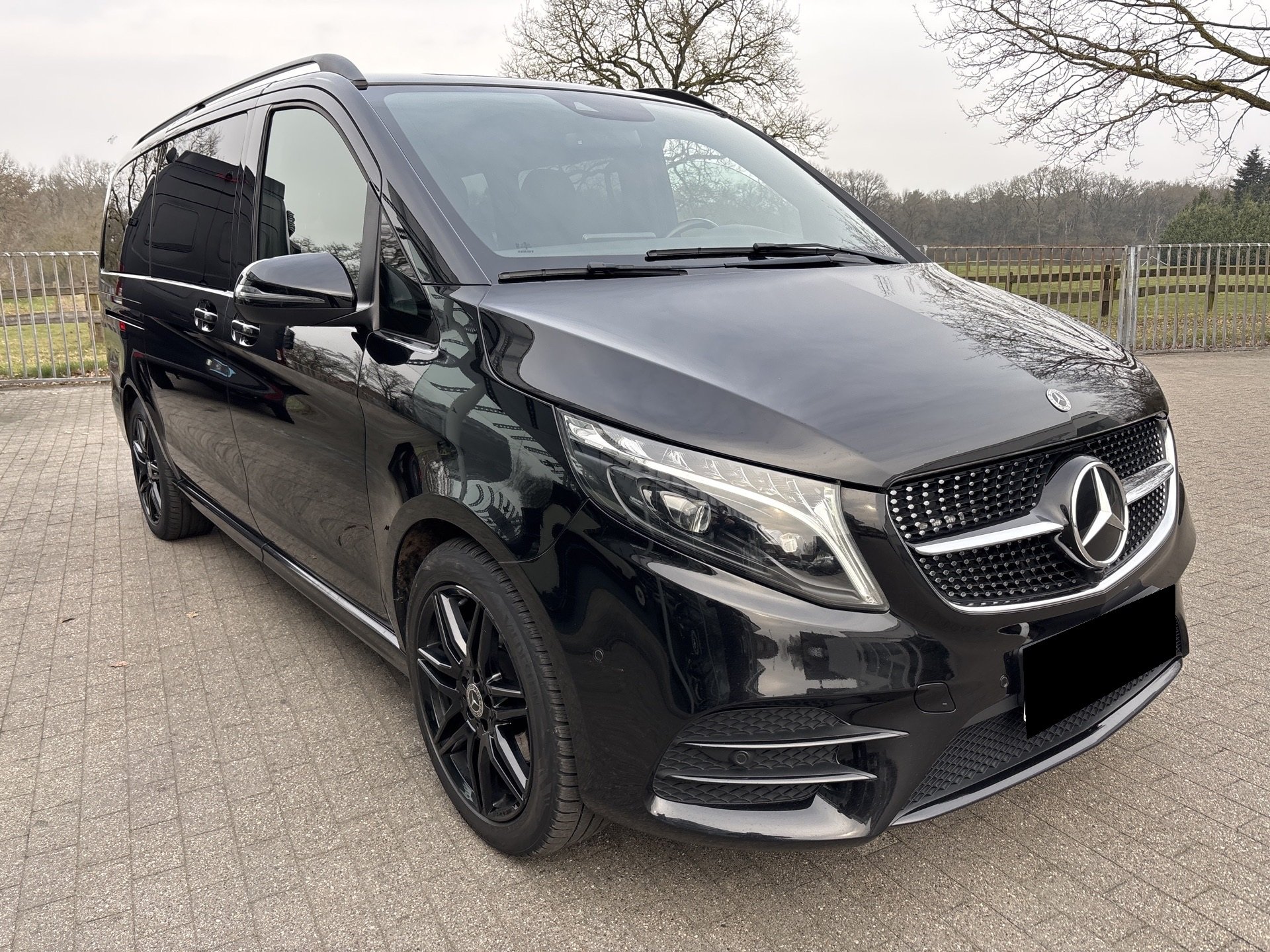 Mercedes-Benz V 300d Edition - Diesel - Automatic - 237 hp - 149.090 km Edition