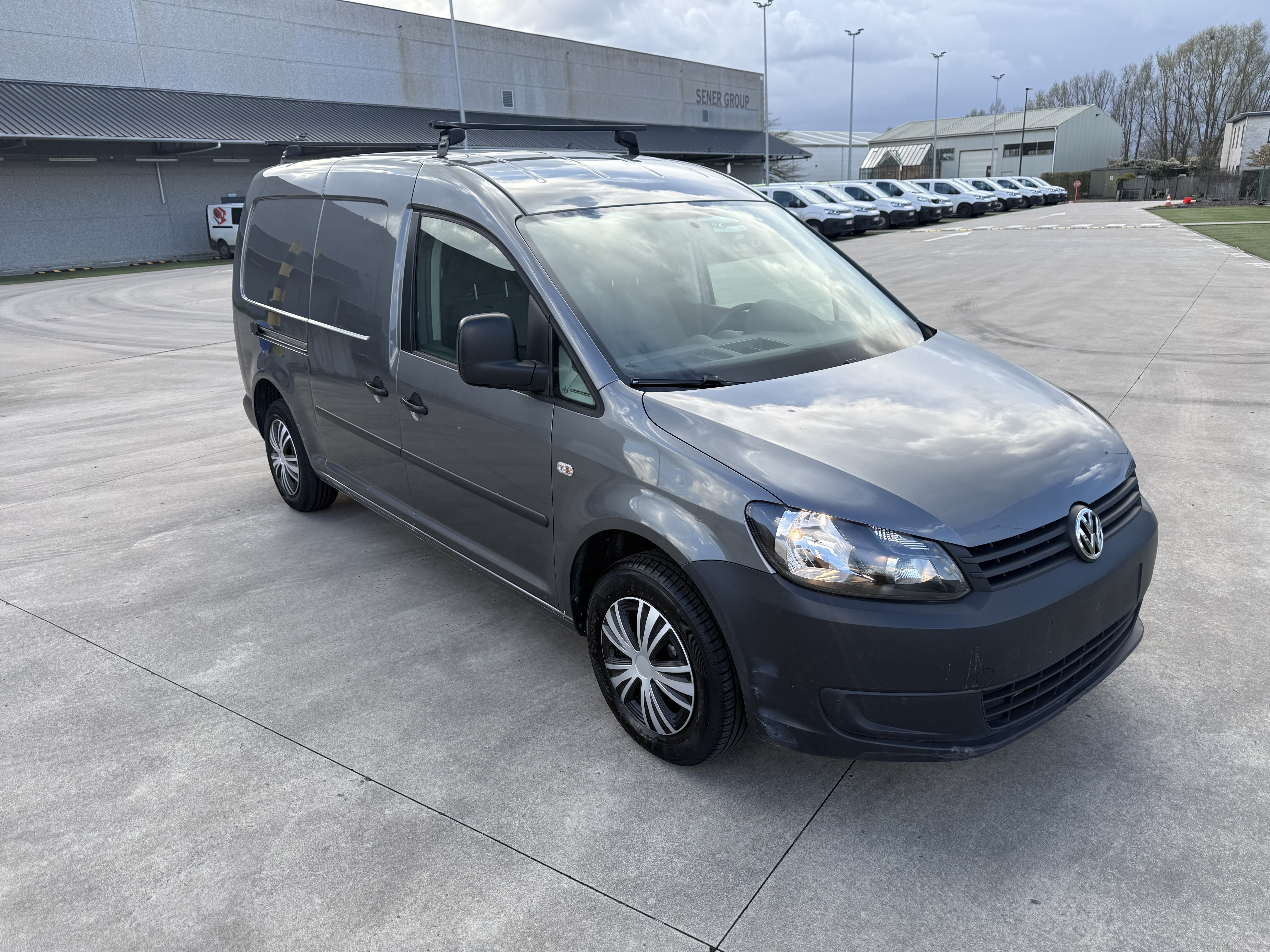 Volkswagen Caddy Maxi 1.6 TDI - Diesel - Manual - 102 hp - 128.654 km 