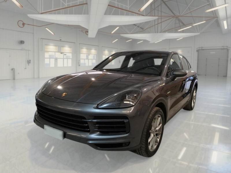 Porsche Cayenne Coupé 3.0 - Hybrid - Automatic - 339 hp - 128.305 km 