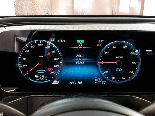 Mercedes-Benz EQC 400 4MATIC 8