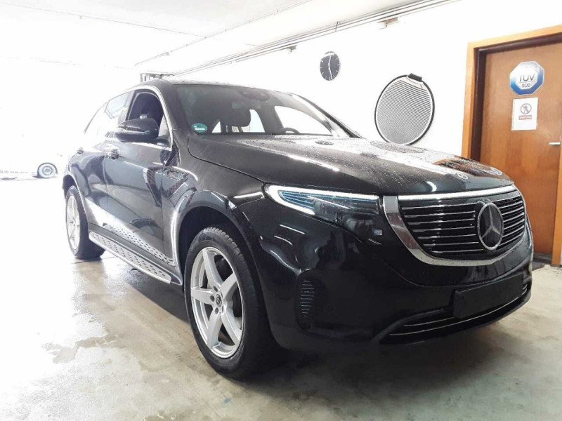 Mercedes-Benz EQC 400 4MATIC