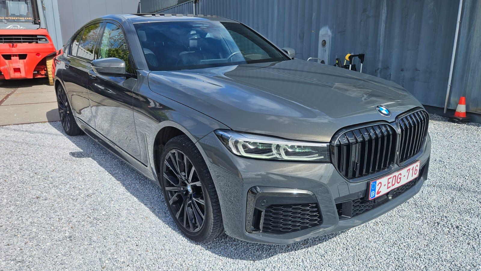 BMW 7 Series 745e M Sport - Hybrid - Automatic - 286 hp - 163.433 km M Sport