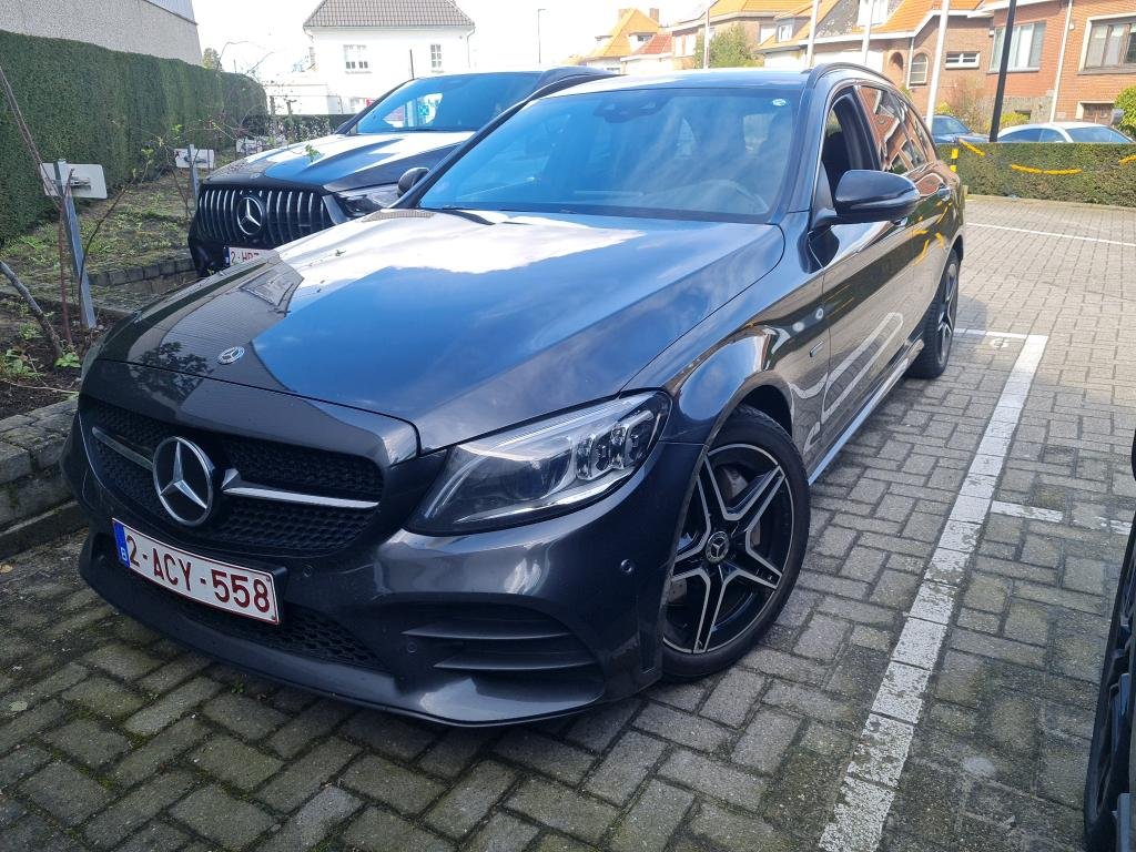 Mercedes-Benz C Break 300de AMG Line - Hybrid - Automatic - 194 hp - 182.748 km AMG Line