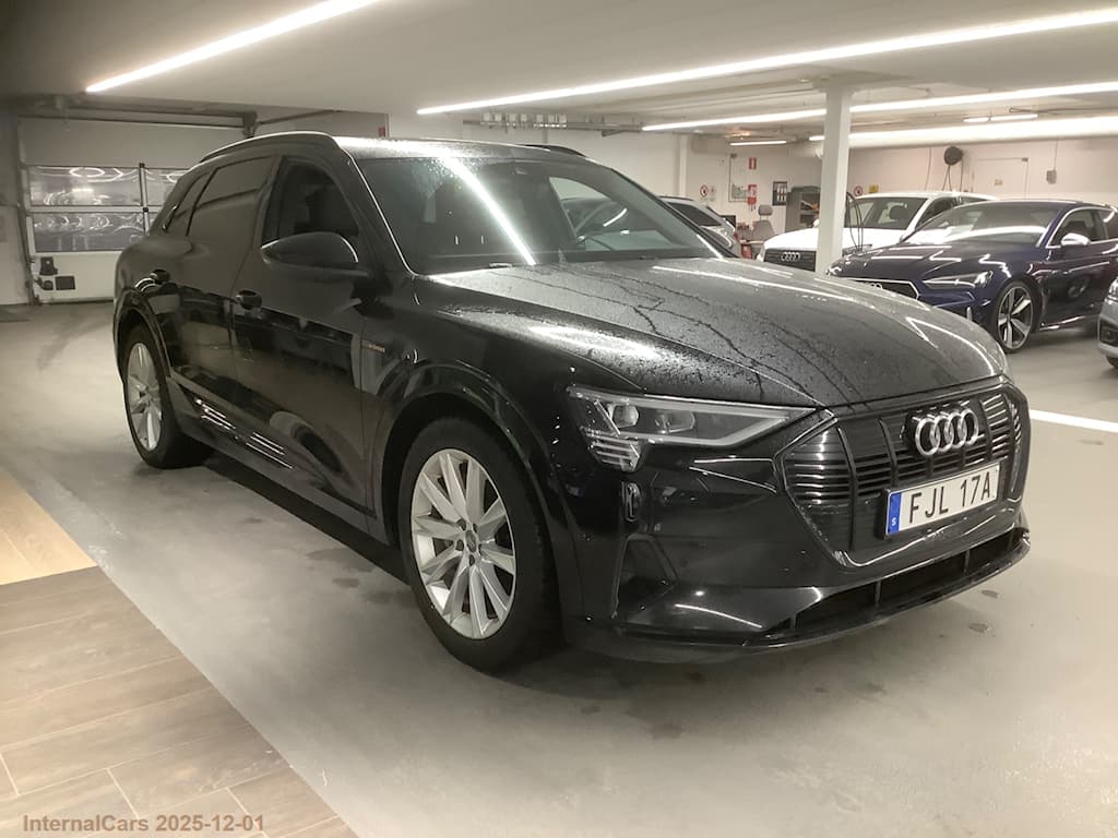 Audi E-Tron 55 Pro Line - Quattro - Electric - Automatic - 408 hp - 142.400 km Pro Line