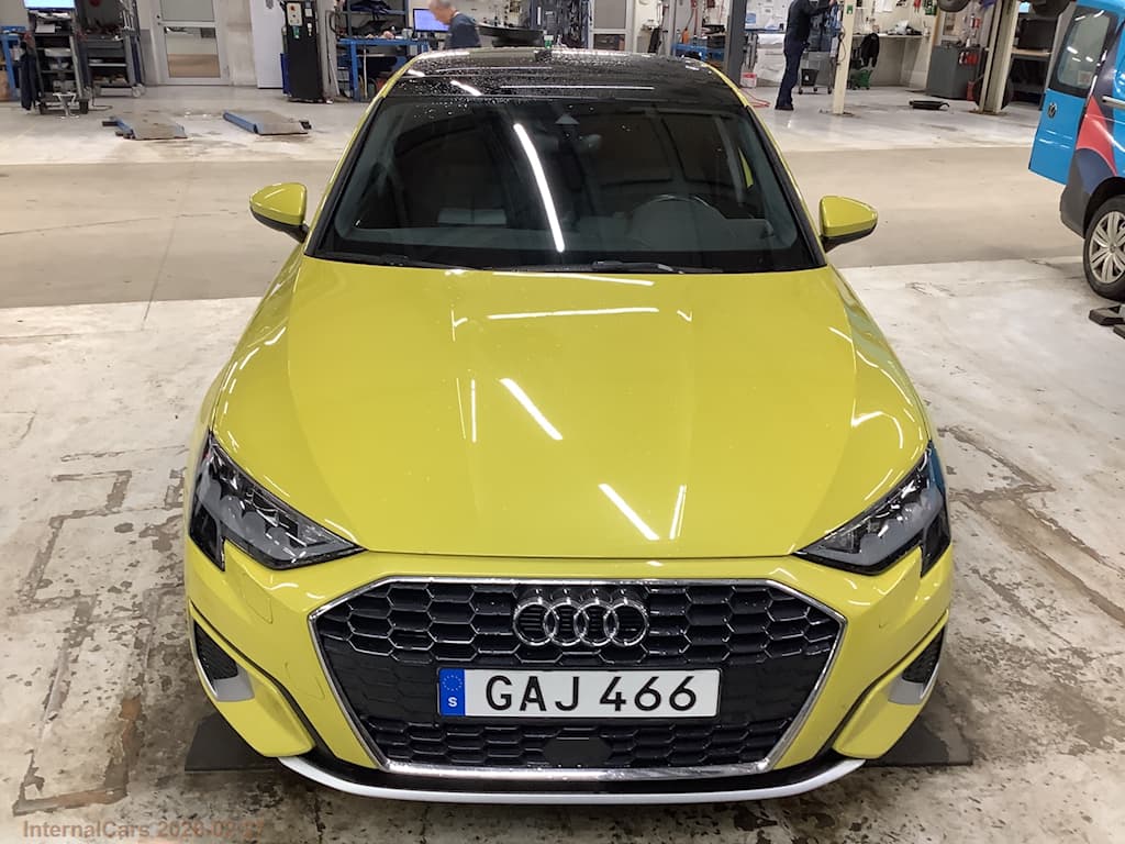 Audi A3 Sportback 35 TFSI Pro Line - Petrol - Manual - 150 hp - 50.600 km Pro Line