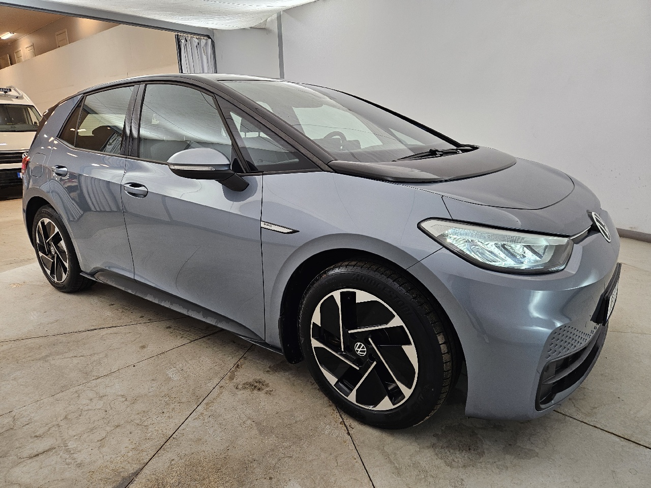 Volkswagen ID.3 Pro Performance - Electric - Automatic - 204 hp - 24.334 km Pro Performance