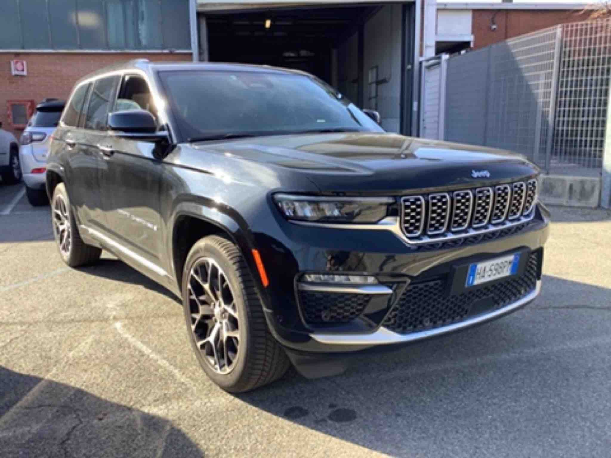 Jeep Grand Cherokee 2.0 Summit - Hybrid - Automatic - 272 hp - 6.391 km Summit