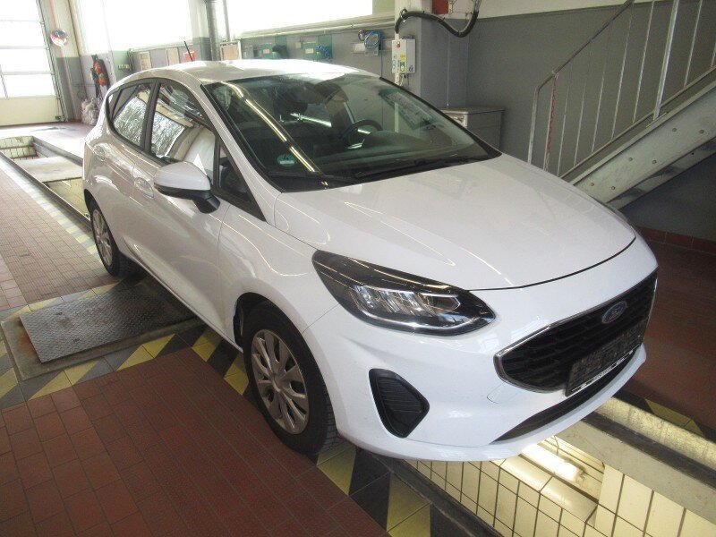 Ford Fiesta 1.1 Cool & Connect - Petrol - Manual - 75 hp - 100.882 km Cool & Connect