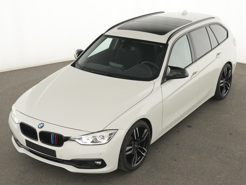 BMW 3 Series Touring 320i Advantage - Petrol - Automatic - 184 hp - 82.035 km
