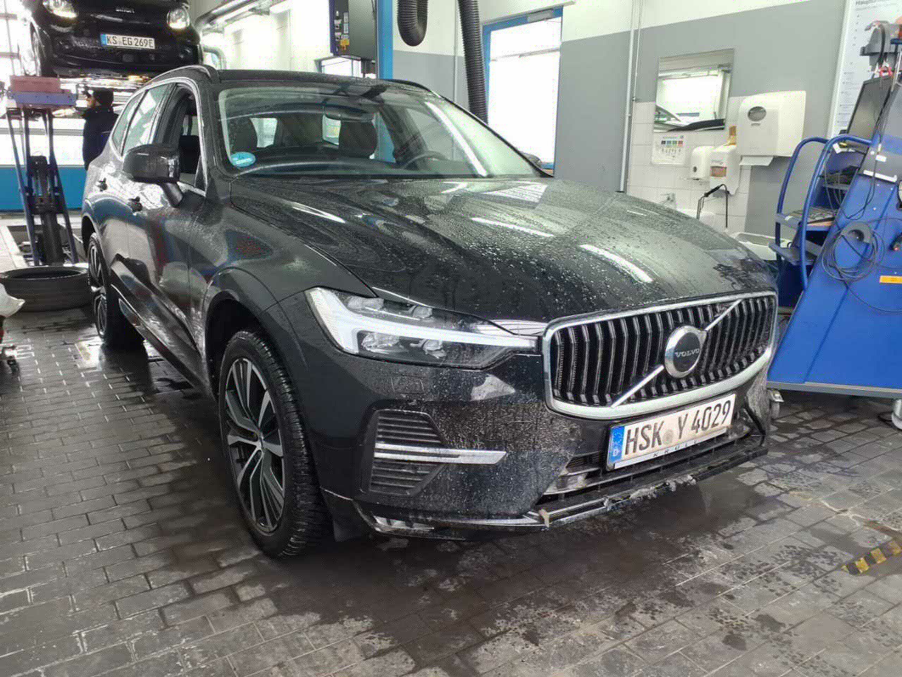 Volvo XC60 B4 Core - Petrol - Automatic - 197 hp - 31.729 km Core
