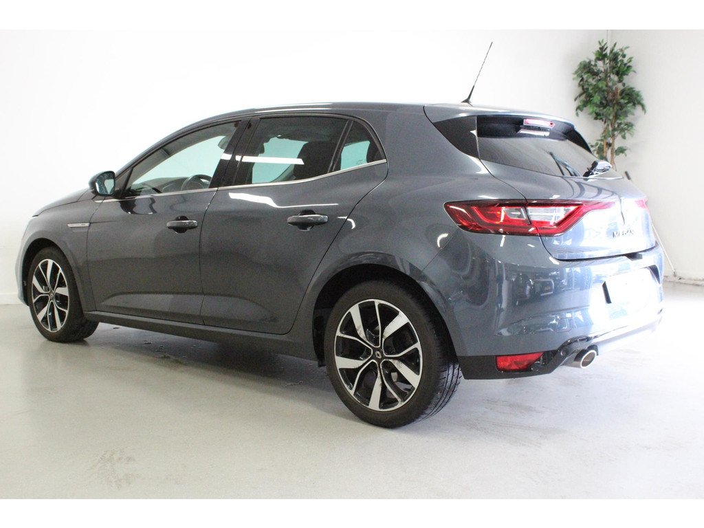 Renault Megane 1.3 TCe - Petrol - Automatic - 140 hp - 111.745 km