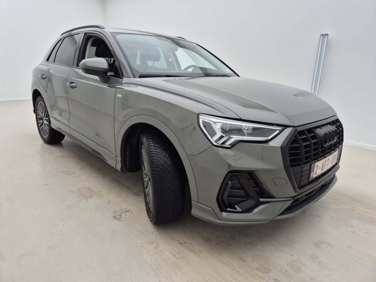 Audi Q3 35 TFSI S Line - Petrol - Automatic - 150 hp - 75.567 km S Line