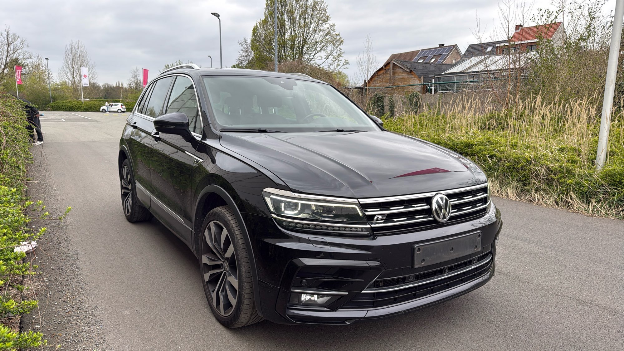 Volkswagen Tiguan 2.0 TFSI Highline R-Line - 4Motion - Petrol - Automatic - 179 hp - 128.716 km Highline R-Line