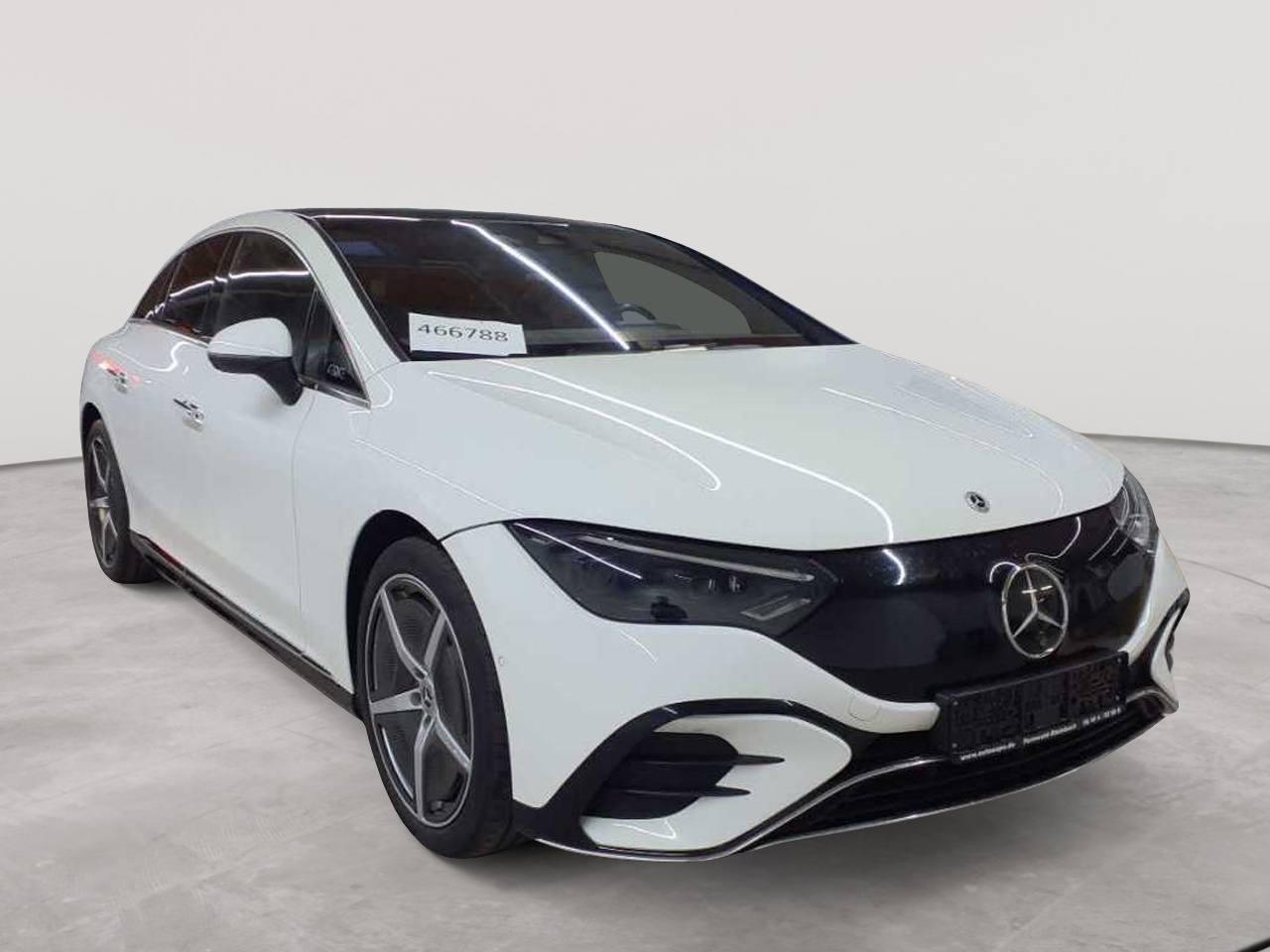 Mercedes-Benz EQE 350 AMG Line - Electric - Automatic - 292 hp - 137.585 km AMG Line