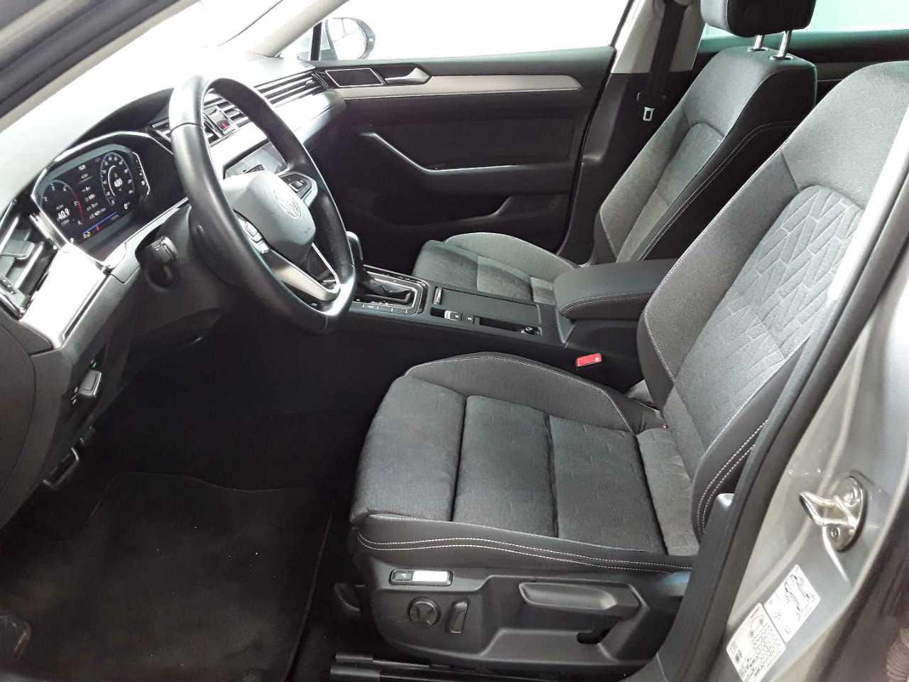 Volkswagen Passat Variant 2.0 TDI Business - Diesel - Automatic - 150 hp - 154.950 km