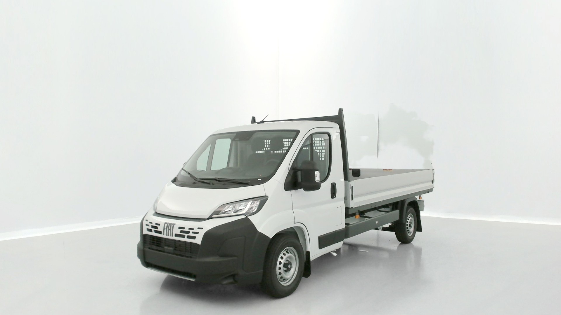 Fiat Ducato flatbed 2.2 Maxi 2025