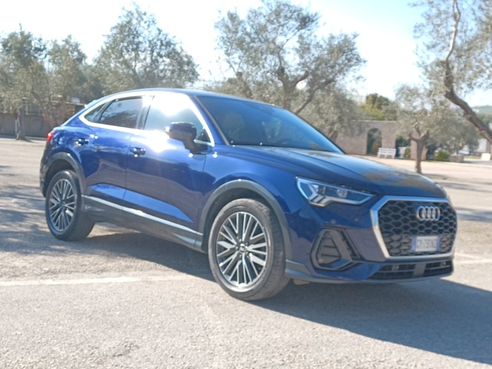 Audi Q3 Sportback 35 TDI Business - Diesel - Automatic - 150 hp - 51.469 km Business