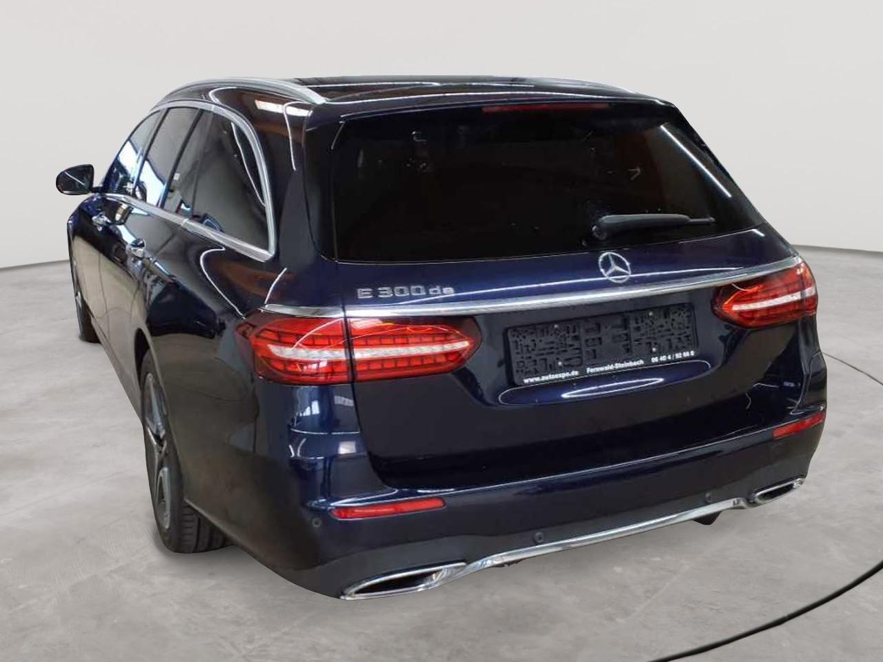 Mercedes-Benz E Brak 300d AMG Lin - Hybrid - Automatic - 194 hp - 93.119 km