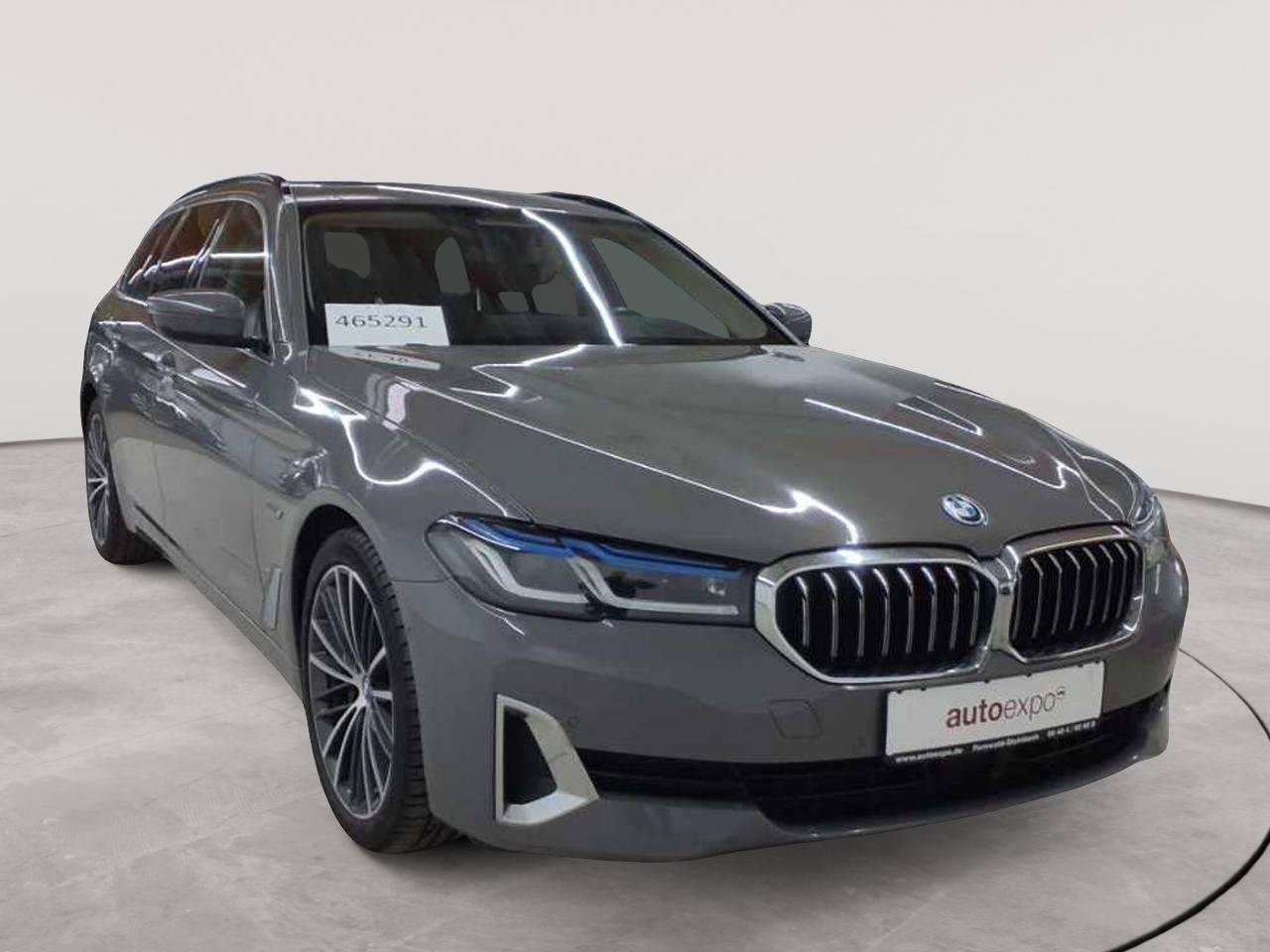BMW 5 Series Touring 530e Luxury - Hybrid - Automatic - 184 hp - 159.116 km Luxury