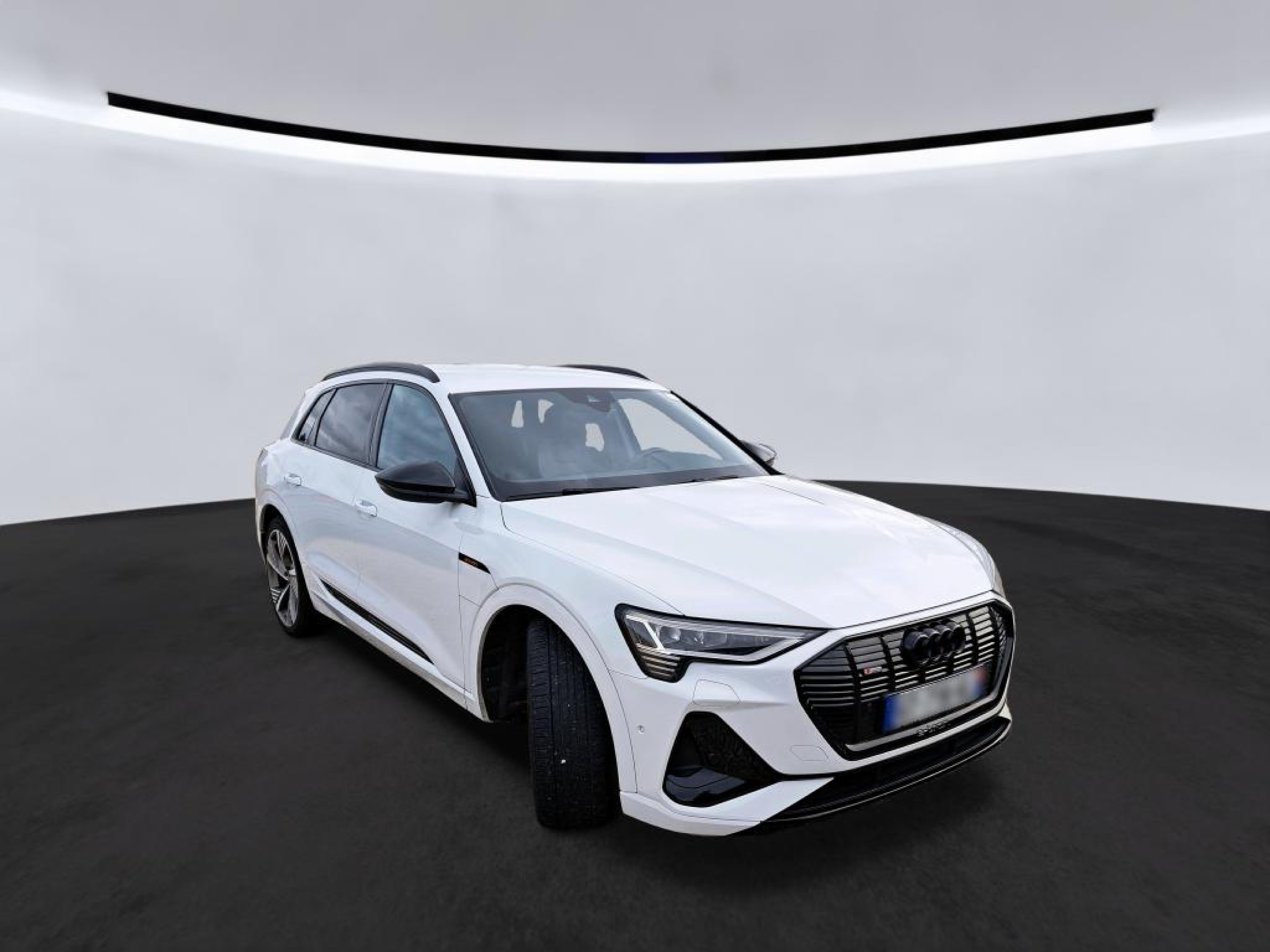 Audi E-Tron 55 S Line - Quattro - Electric - Automatic - 408 hp - 57.757 km S Line