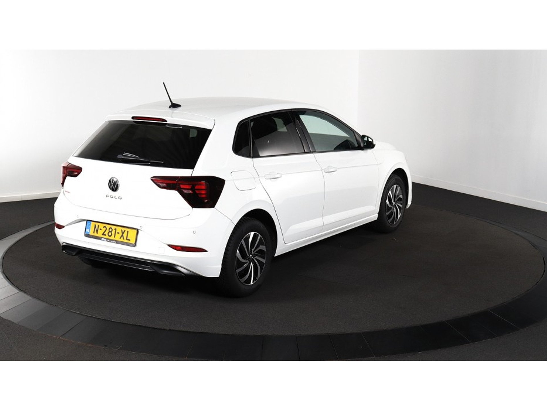 Volkswagen Polo 1.0 TSI Life - Petrol - Manual - 95 hp - 166.364 km
