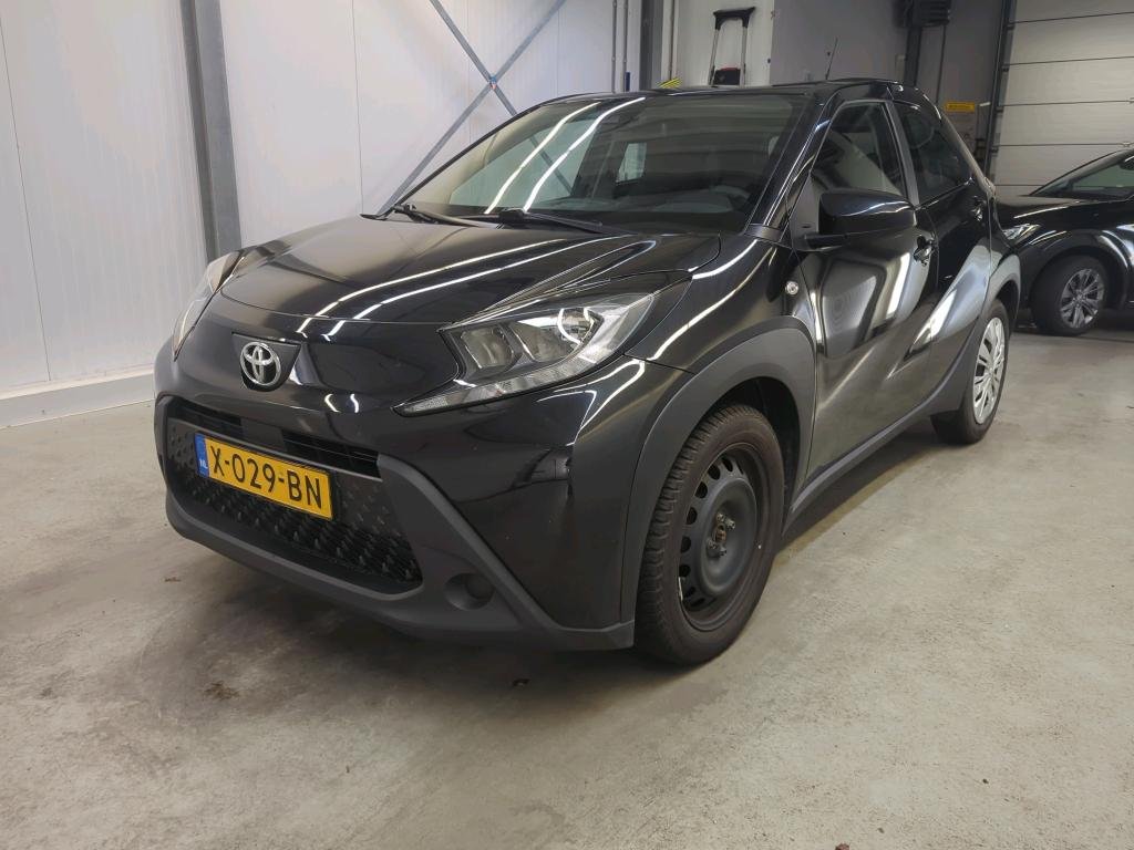 Toyota Aygo X 1.0 VVT-i Play - Petrol - Manual - 72 hp - 110.316 km