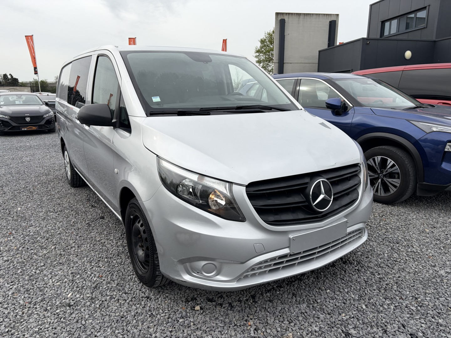Mercedes-Benz Vito 114 CDI - Diesel - Automatic - 135 hp - 195.686 km 