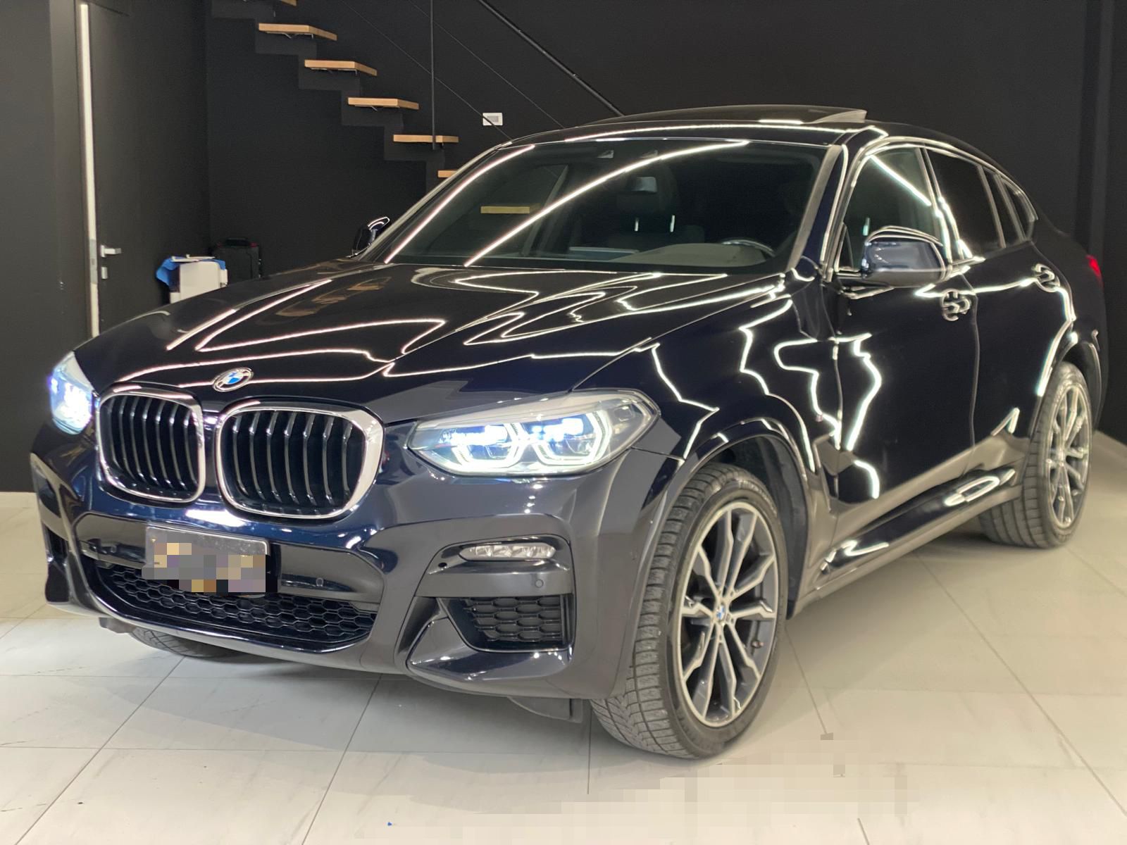 BMW X4 2.0d M Sport - xDrive - Diesel - Automatic - 190 hp - 188.995 km M Sport
