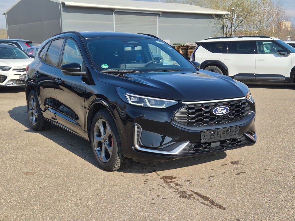 2025 Ford Kuga   