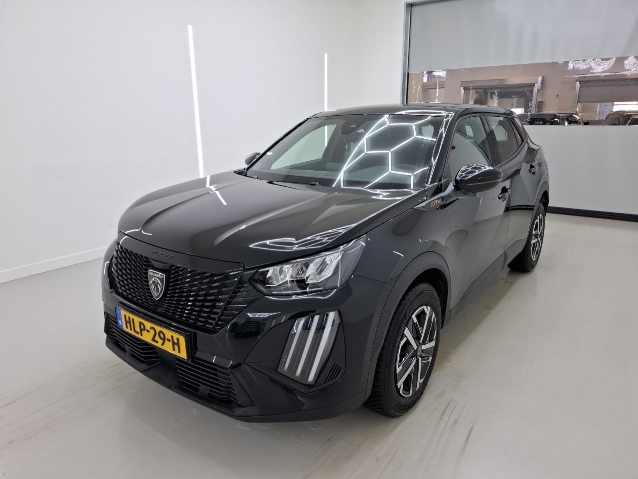 Peugeot 2008 1.2 Style - Petrol - Automatic - 136 hp - 34.587 km