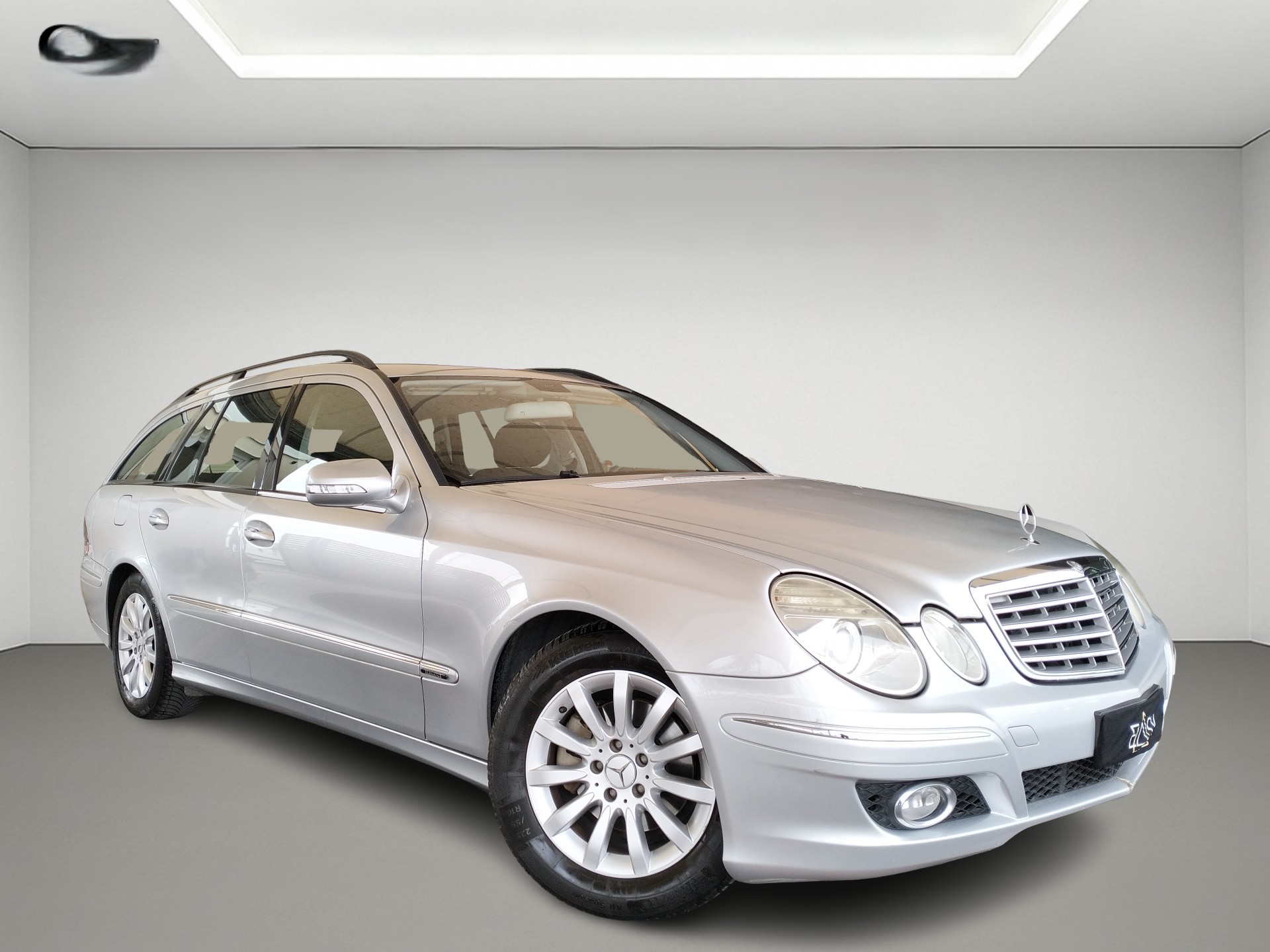 Mercedes-Benz E 220 Classic - Diesel - Manual - 169 hp - 246.000 km Classic