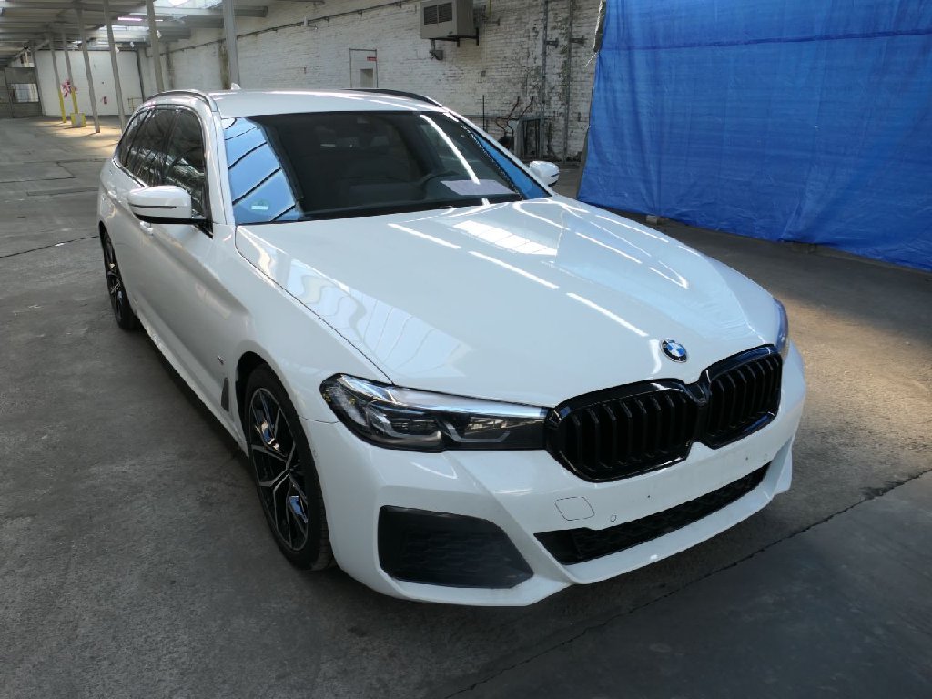 BMW 5 Series Touring 520 M Sport - Diesel - Automatic - 190 hp - 185.910 km M Sport